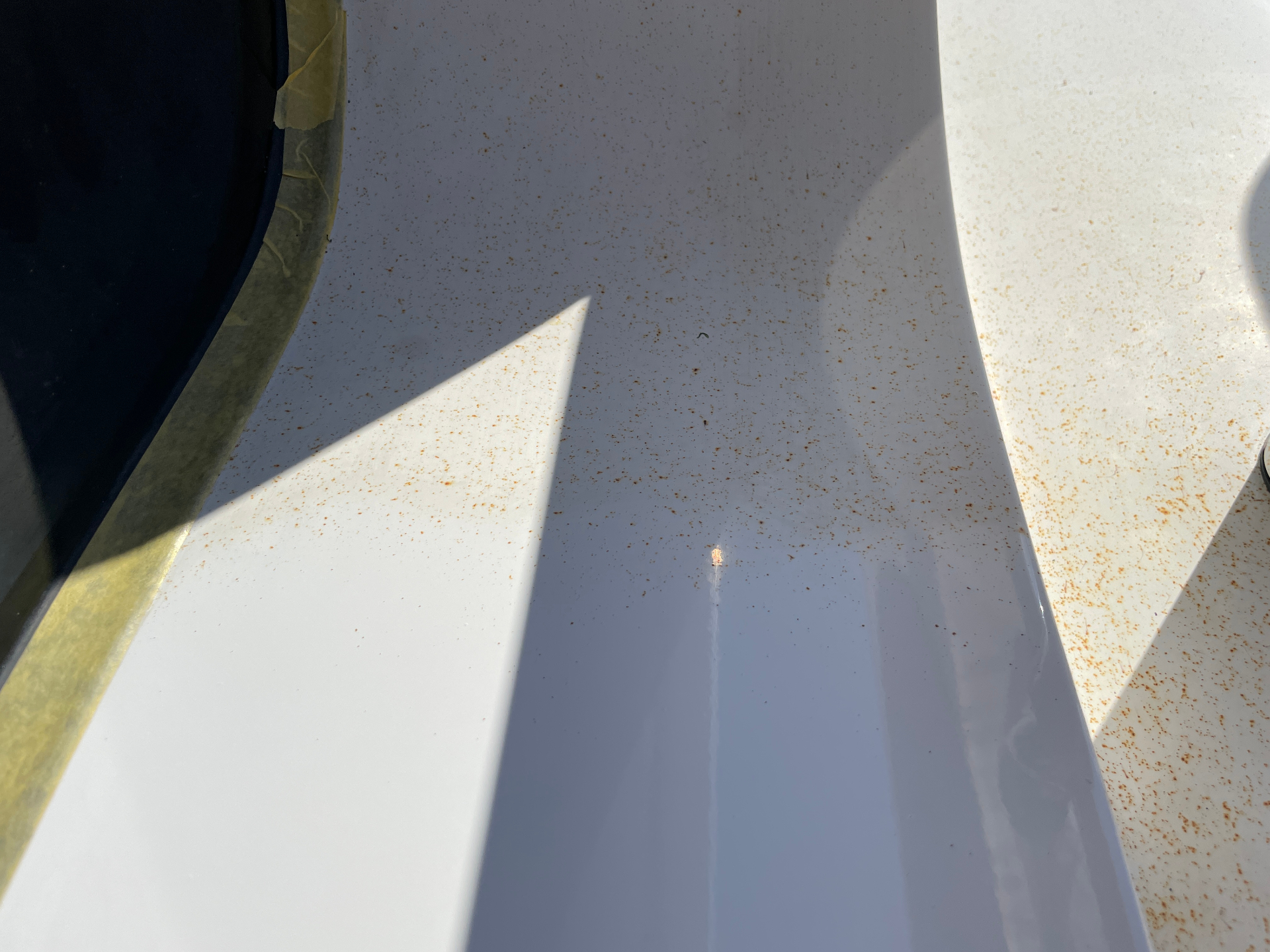 Flugrostentfernung auf Außenflächen — Vorher